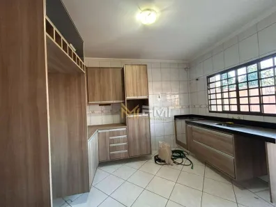 Sobrado com 3 Quartos à venda, 155m² no Jardim Everest, Hortolândia