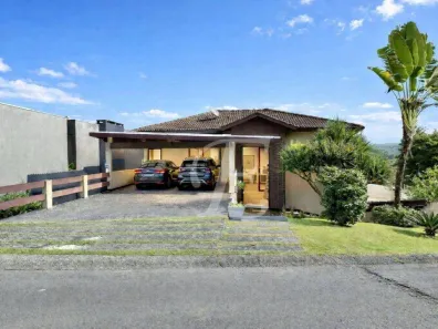 Casa de Condomínio com 3 Quartos à venda, 330m² no Golf Gardens, Carapicuíba