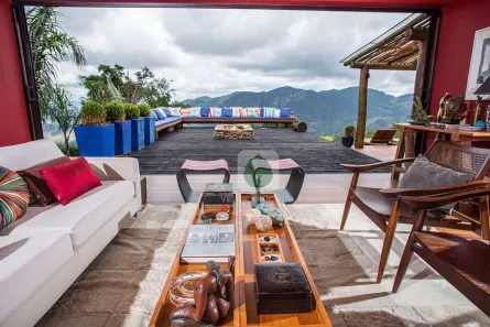 Fazenda/Sítio com 4 Quartos à venda, 540m² no , São Bento do Sapucaí