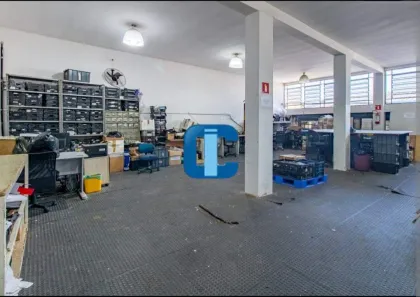 Galpão/Depósito/Armazém para alugar, 600m² no Vila Ipojuca, São Paulo