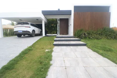 Casa de Condomínio com 4 Quartos para alugar, 286m² no Laranjal, Pelotas