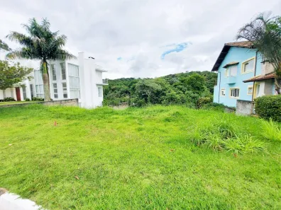 Lote/Terreno à venda, 900m² no Jardim Indaiá, Embu das Artes
