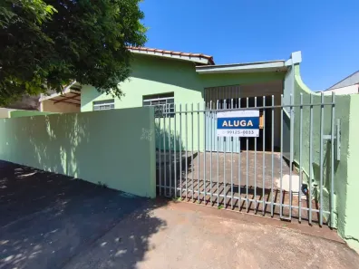 Casa com 3 Quartos para alugar, 121m² no Parque Alvamar, Sarandi