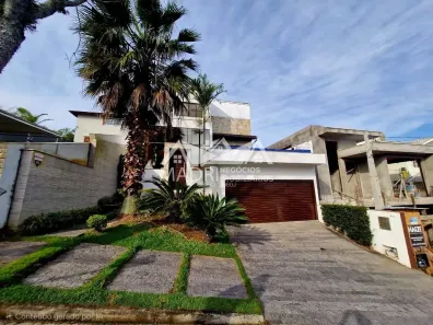 Casa com 3 Quartos para alugar, 310m² no Pedra Branca, Palhoça