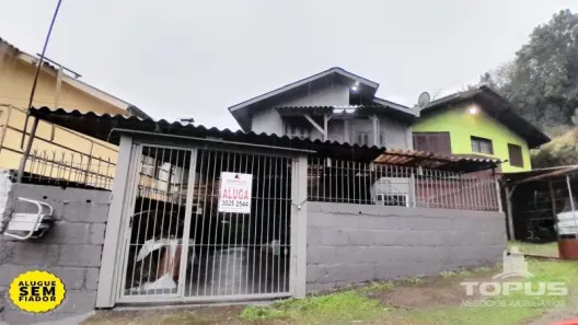 Casa com 3 Quartos para alugar, 80m² no Desvio Rizzo, Caxias do Sul