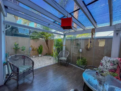 Casa de Condomínio com 3 Quartos à venda, 160m² no Estância Velha, Canoas
