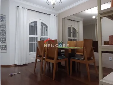 Casa com 4 Quartos à venda, 220m² no Vila Suissa, Mogi das Cruzes