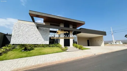 Casa de Condomínio com 4 Quartos à venda, 301m² no Cidade das Flores, Caldas Novas