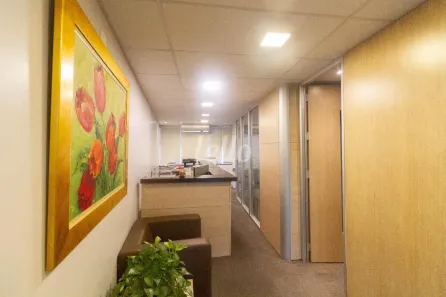 Sala Comercial para alugar, 248m² no República, São Paulo