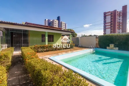 Casa com 4 Quartos à venda, 220m² no Capim Macio, Natal