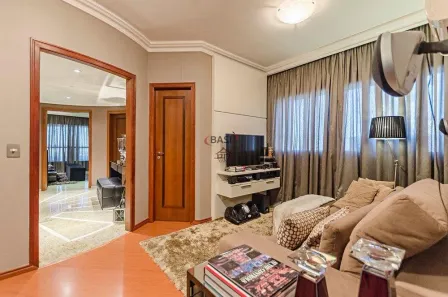 Apartamento com 3 Quartos à venda, 149m² no Cristo Rei, Curitiba