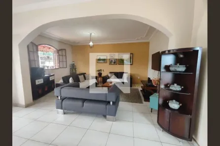 Casa com 5 Quartos à venda, 502m² no Colonial, Contagem