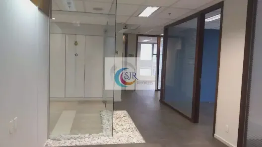 Sala Comercial para alugar, 242m² no Vila Olímpia, São Paulo
