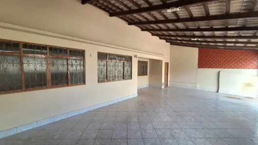 Casa com 5 Quartos à venda, 250m² no Ceilândia Norte, Brasília