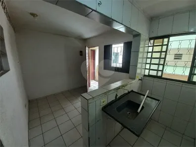 Apartamento com 1 Quarto para alugar, 30m² no Jardim Leônidas Moreira, São Paulo
