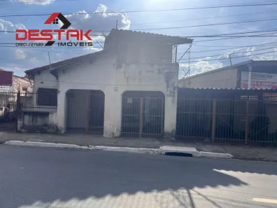Casa com 3 Quartos à venda, 274m² no Vila de Vito, Jundiaí