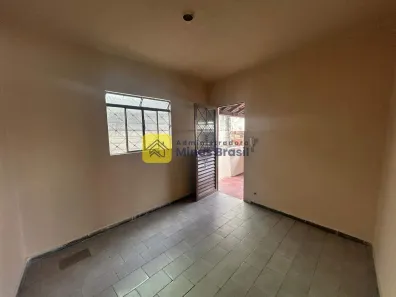 Casa com 2 Quartos para alugar, 48m² no Jardinópolis, Belo Horizonte