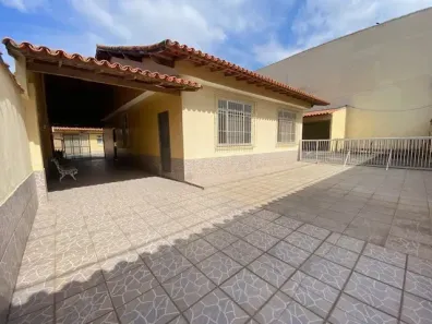 Casa com 4 Quartos à venda, 197m² no Jardim Caiçara, Cabo Frio