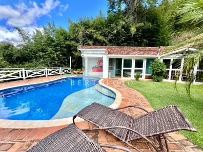 Casa de Condomínio com 4 Quartos à venda, 450m² no Nogueira, Petrópolis