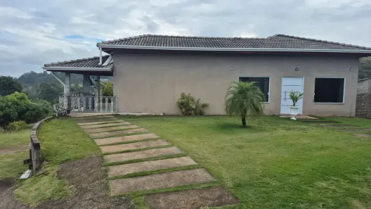 Fazenda/Sítio com 3 Quartos à venda, 1890m² no Privê Gramados de Santa Rita, Campo Limpo Paulista