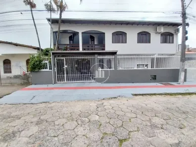 Casa com 5 Quartos à venda, 216m² no Nossa Senhora do Rosário, São José