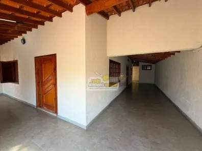 Casa com 3 Quartos à venda, 190m² no Santa Marta, Uberaba