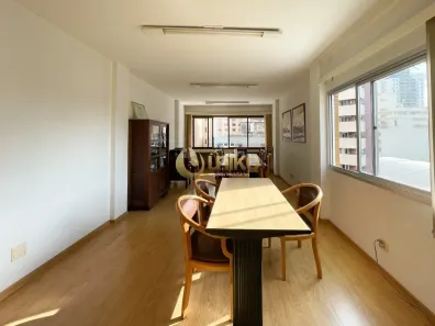Sala Comercial à venda, 64m² no Centro, Curitiba