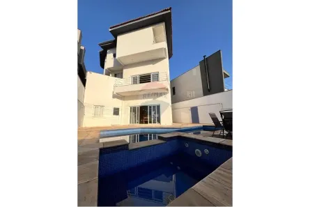 Casa com 3 Quartos à venda, 300m² no Parque Residencial Itapeti, Mogi das Cruzes