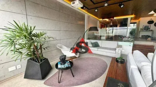 Casa com 3 Quartos à venda, 192m² no Jardim Aeroporto, São Paulo