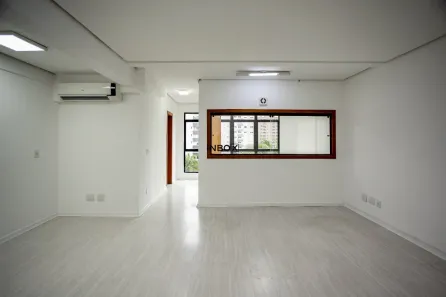 Sala Comercial para alugar, 120m² no Auxiliadora, Porto Alegre