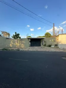 Casa com 7 Quartos para alugar, 374m² no São Cristóvão, Teresina