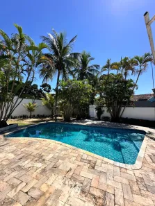 Casa com 3 Quartos à venda, 339m² no Aleixo, Manaus