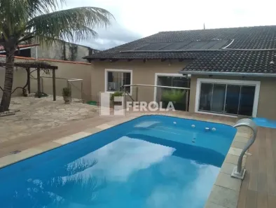 Casa com 3 Quartos à venda, 250m² no Setor Habitacional Arniqueira, Brasília