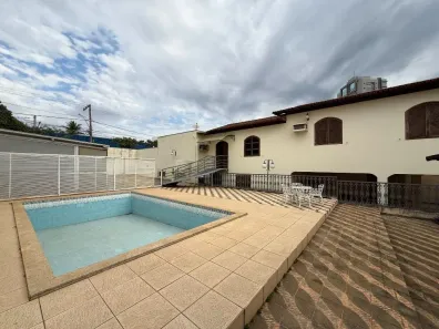 Casa com 7 Quartos para alugar, 595m² no Jardim São Luiz, Montes Claros