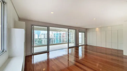 Apartamento com 3 Quartos para alugar, 200m² no Itaim Bibi, São Paulo