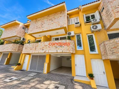 Casa de Condomínio com 3 Quartos para alugar, 170m² no Tristeza, Porto Alegre