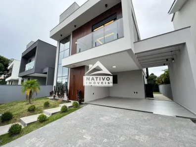 Casa com 3 Quartos à venda, 233m² no São João do Rio Vermelho, Florianópolis