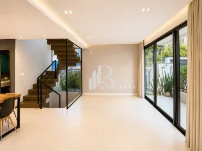 Casa de Condomínio com 3 Quartos à venda, 180m² no Lagoa da Conceição, Florianópolis