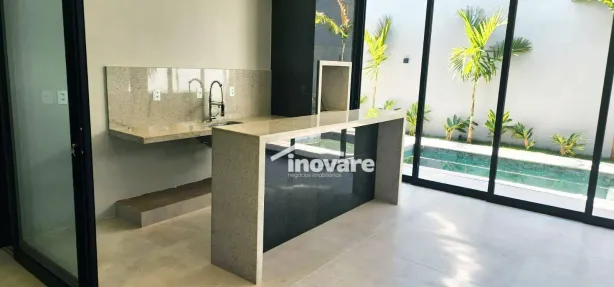 Casa de Condomínio com 3 Quartos à venda, 242m² no Granja Marileusa, Uberlândia