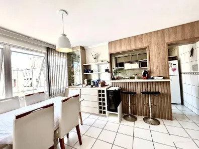 Apartamento com 3 Quartos à venda, 85m² no Capoeiras, Florianópolis