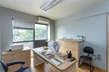 Sala Comercial com 1 Quarto à venda, 48m² no Menino Deus, Porto Alegre