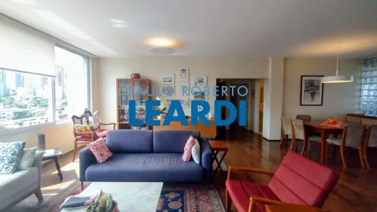 Apartamento com 3 Quartos à venda, 190m² no Jardim das Bandeiras, São Paulo
