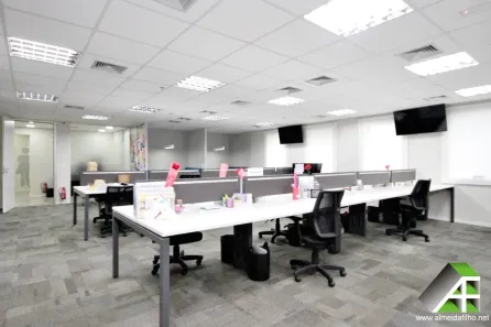 Sala Comercial com 1 Quarto para alugar, 220m² no Vila Olímpia, São Paulo