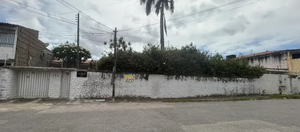 Casa com 4 Quartos à venda, 200m² no Alto da Balança, Fortaleza
