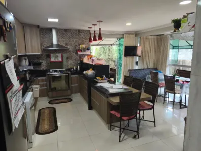 Casa de Condomínio com 3 Quartos à venda, 208m² no Vila João Vaz, Goiânia