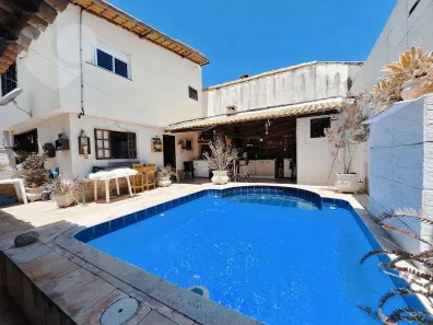 Casa com 4 Quartos à venda, 229m² no Piratininga, Niterói