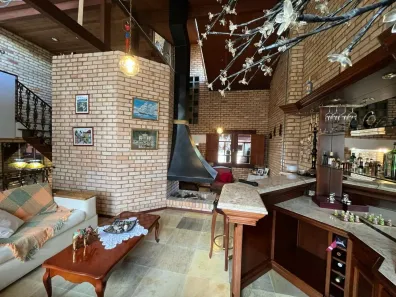Casa com 4 Quartos à venda, 256m² no Pantanal, Florianópolis