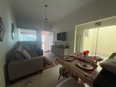 Casa com 2 Quartos à venda, 75m² no Santa Rosa, Uberlândia