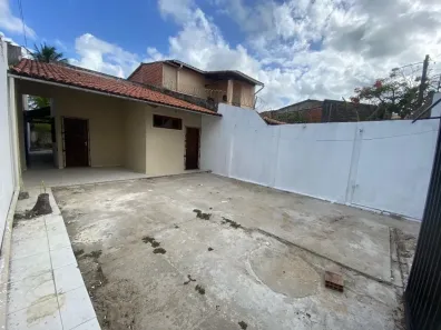 Casa com 2 Quartos à venda, 180m² no Curió, Fortaleza