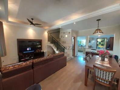 Casa de Condomínio com 4 Quartos à venda, 170m² no Jardim Santa Maria, Jacareí